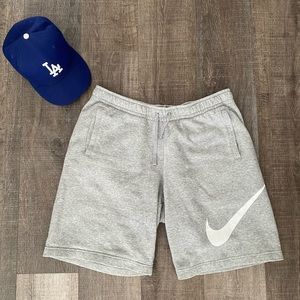 Nike Sportswear Men's Club Fleece Shorts GREY HEATHER